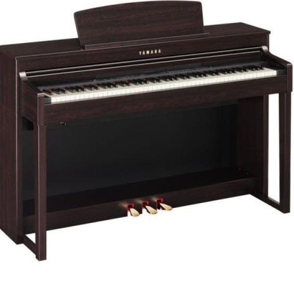 Yamaha Clavinova CLP 470 Rosewood Digital Piano