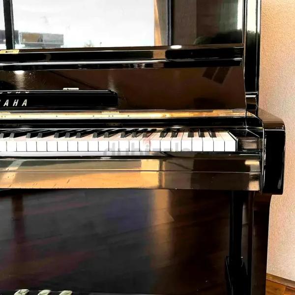 Yamaha U1 (788243) Upright Piano