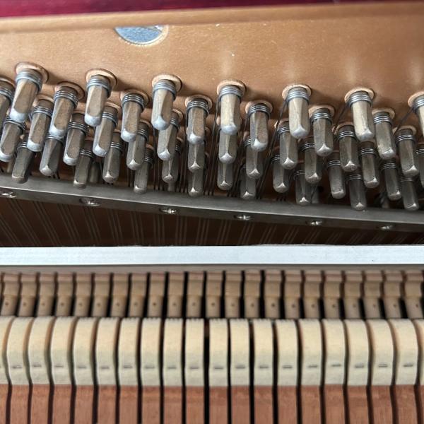 Kawai KL 502 Upright Piano In Mahogany Finish