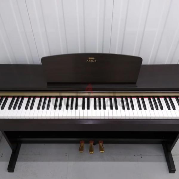 Yamaha Arius YDP 161 Rosewood Digital Piano