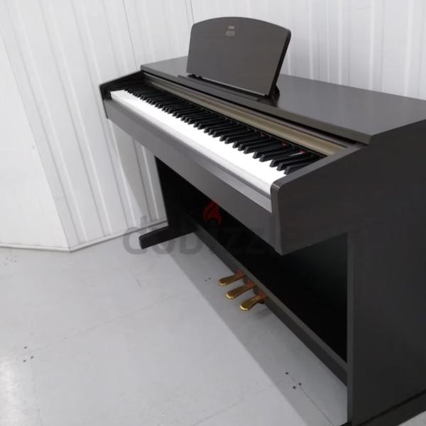 Yamaha Arius YDP 161 Rosewood Digital Piano