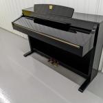 Yamaha CLP 330 Polished Ebony