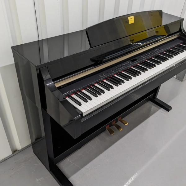 Yamaha CLP 330 Polished Ebony